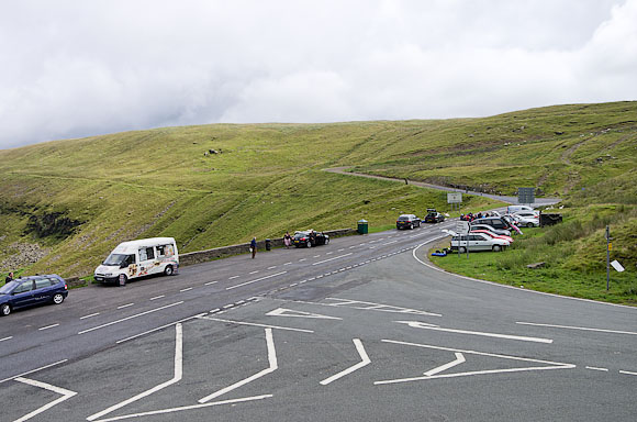 The "T Junction", our traditional meeting point. Note the ice cream van which lends its name to the slope at left.